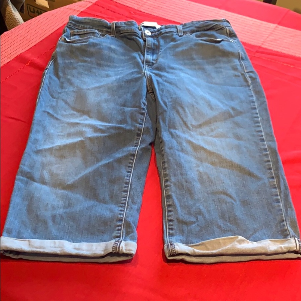 Capris